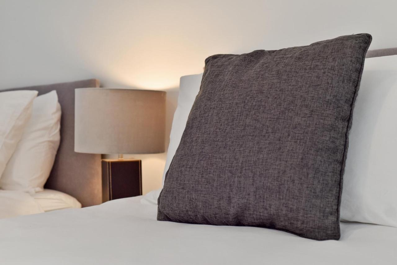 The Vizion Serviced Apartments From Pincott Properties - Free Parking, Private Balcony, And Wifi Milton Keynes Esterno foto