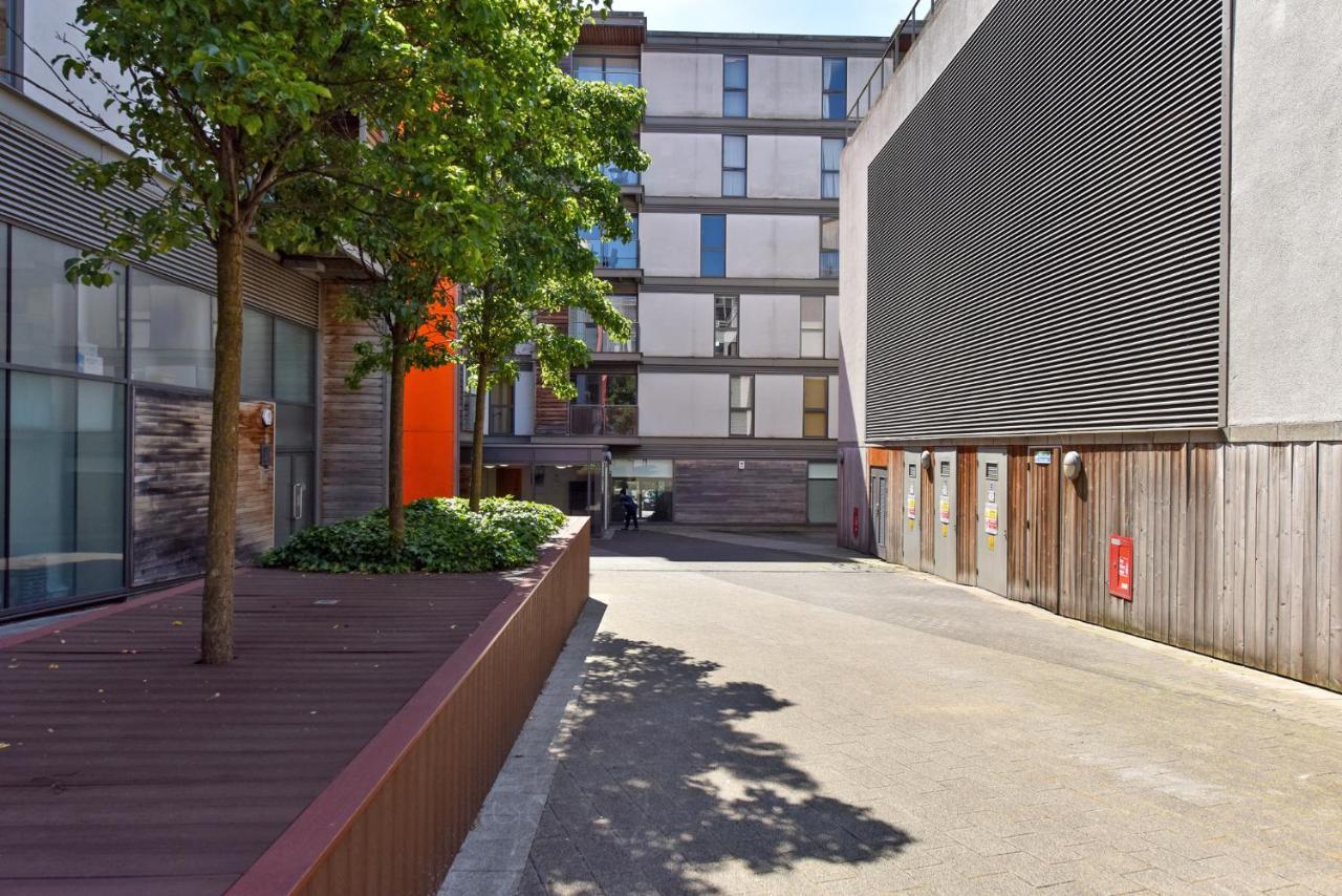 The Vizion Serviced Apartments From Pincott Properties - Free Parking, Private Balcony, And Wifi Milton Keynes Esterno foto