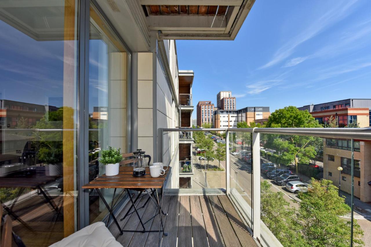 The Vizion Serviced Apartments From Pincott Properties - Free Parking, Private Balcony, And Wifi Milton Keynes Esterno foto