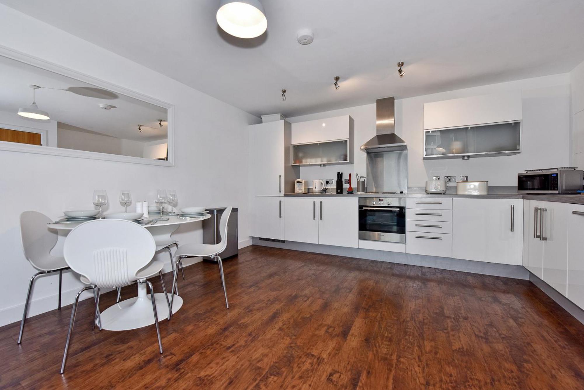The Vizion Serviced Apartments From Pincott Properties - Free Parking, Private Balcony, And Wifi Milton Keynes Esterno foto