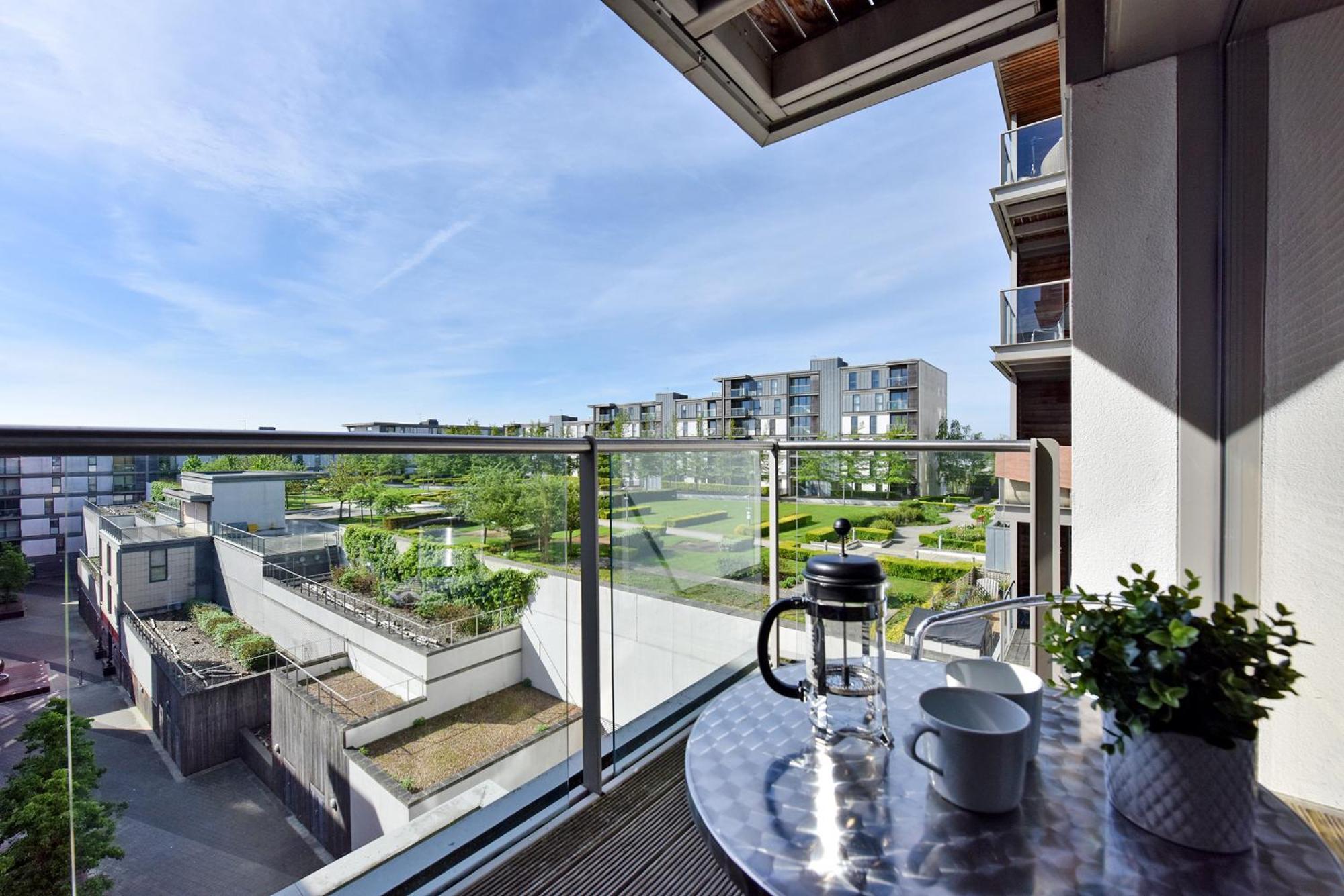 The Vizion Serviced Apartments From Pincott Properties - Free Parking, Private Balcony, And Wifi Milton Keynes Esterno foto