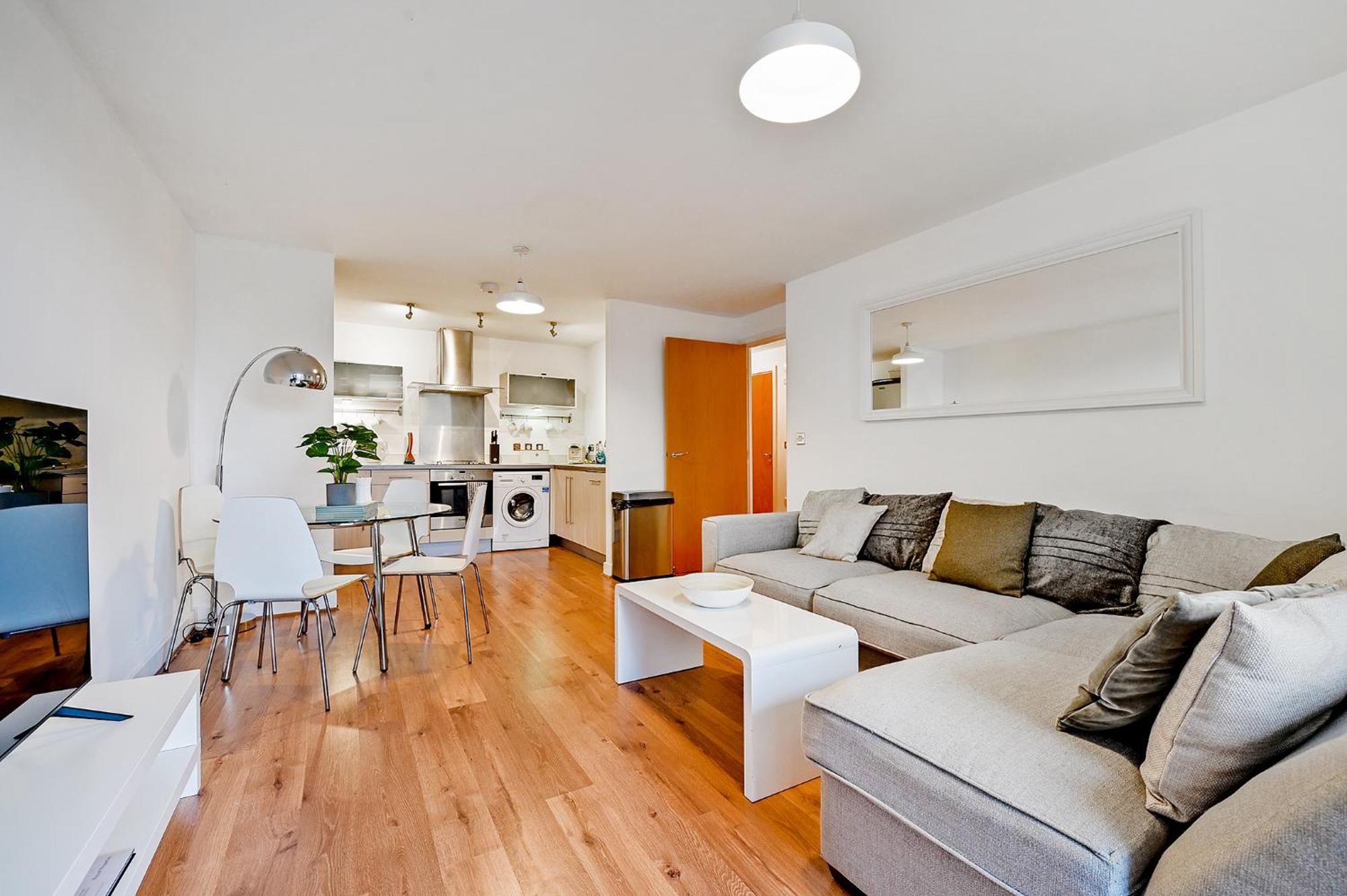 The Vizion Serviced Apartments From Pincott Properties - Free Parking, Private Balcony, And Wifi Milton Keynes Esterno foto